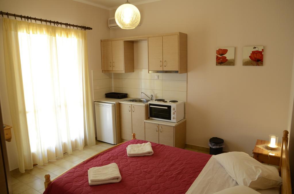 Valedina Rooms Nikiana Habitación foto